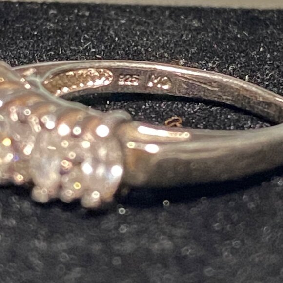 Ring Size 5.5 CZ Cubic Zirconia 13 Stones Sterling Silver Stamped 925 Vintage Je - Picture 10 of 15